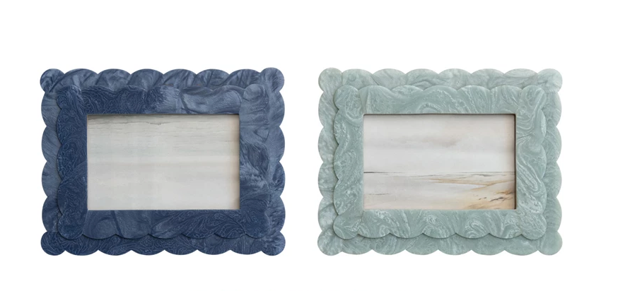 Scalloped Colored Frame