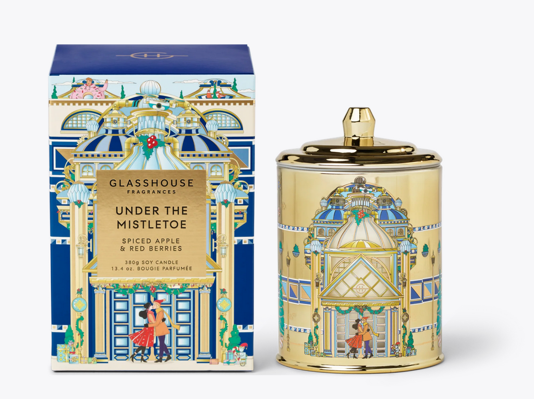 Under The Mistletoe Candle 13.4oz