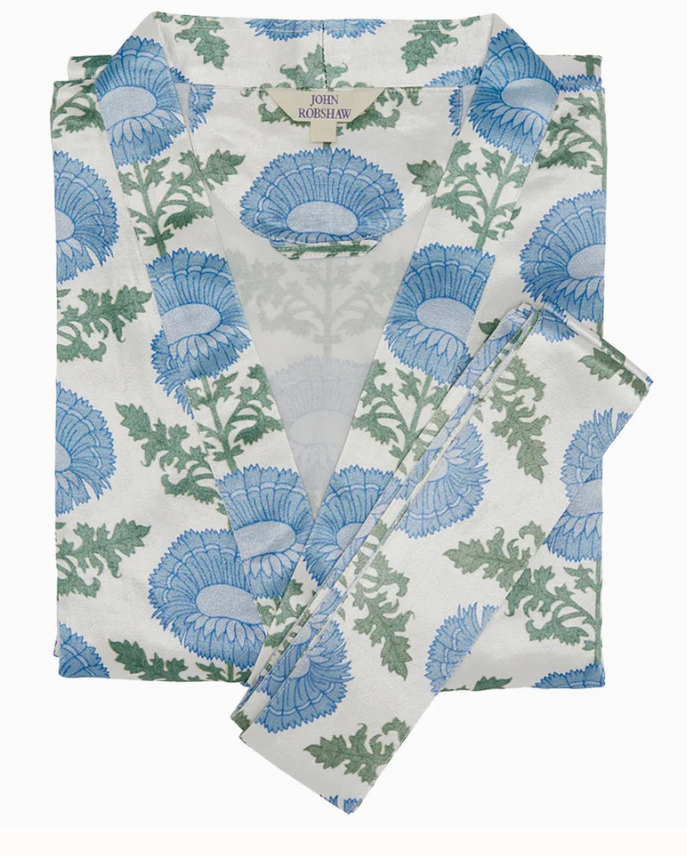 Kaavia Robe